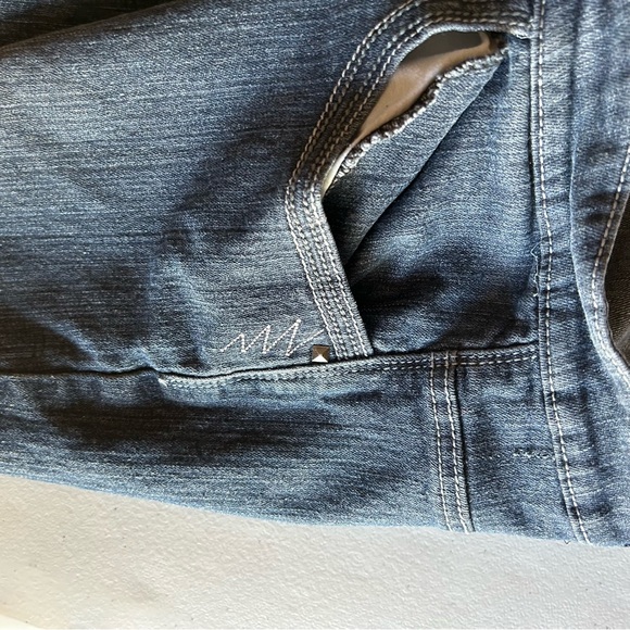 Jeans - Picture 3 of 5